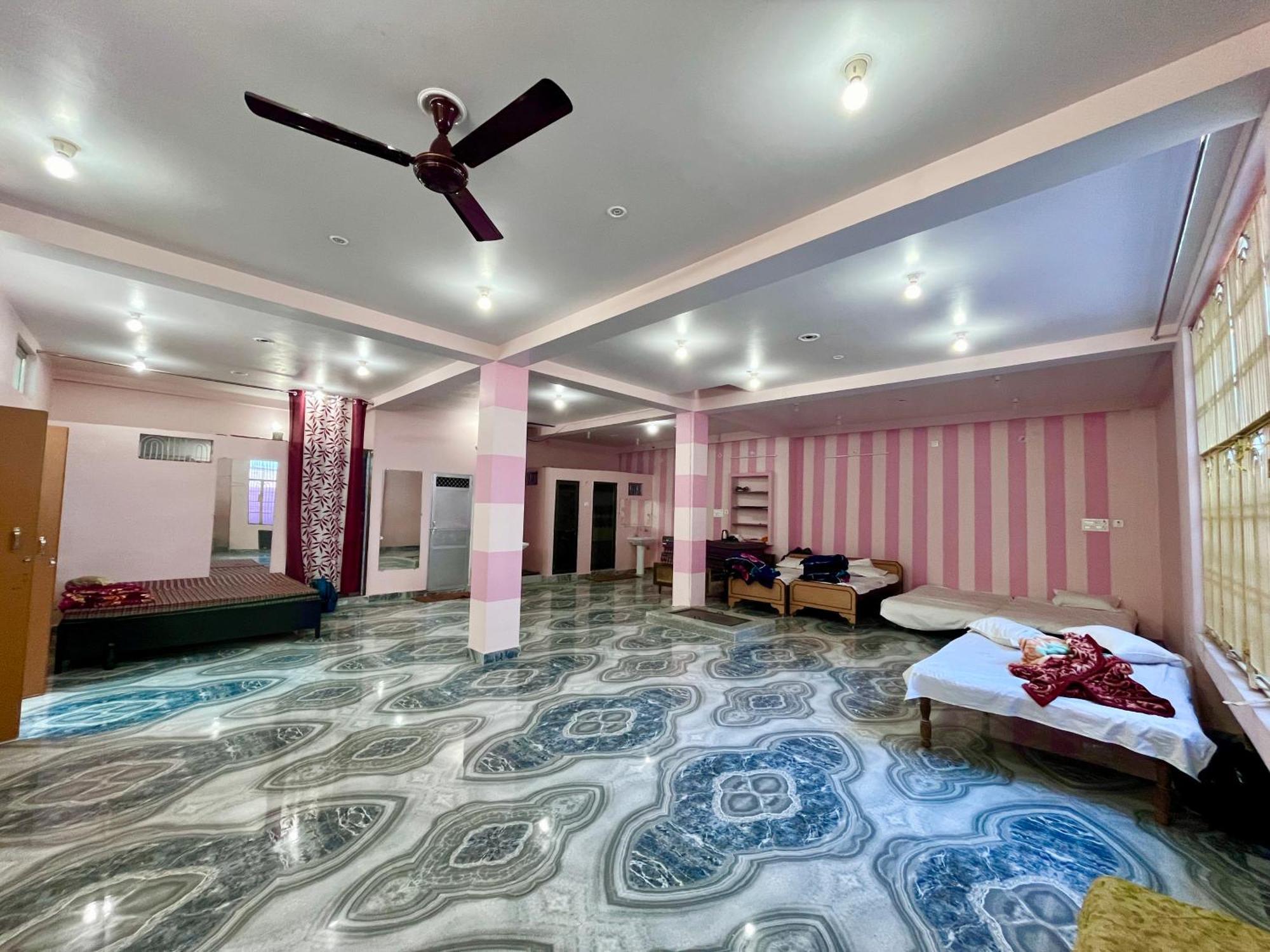 Trilok Residency - Dashashwamedh Waranasi Zewnętrze zdjęcie